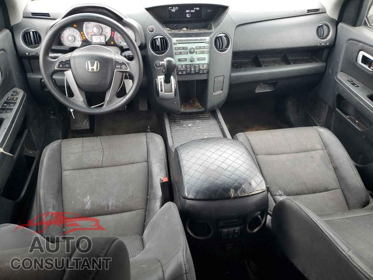HONDA PILOT 2011 - 5FNYF4H44BB021387