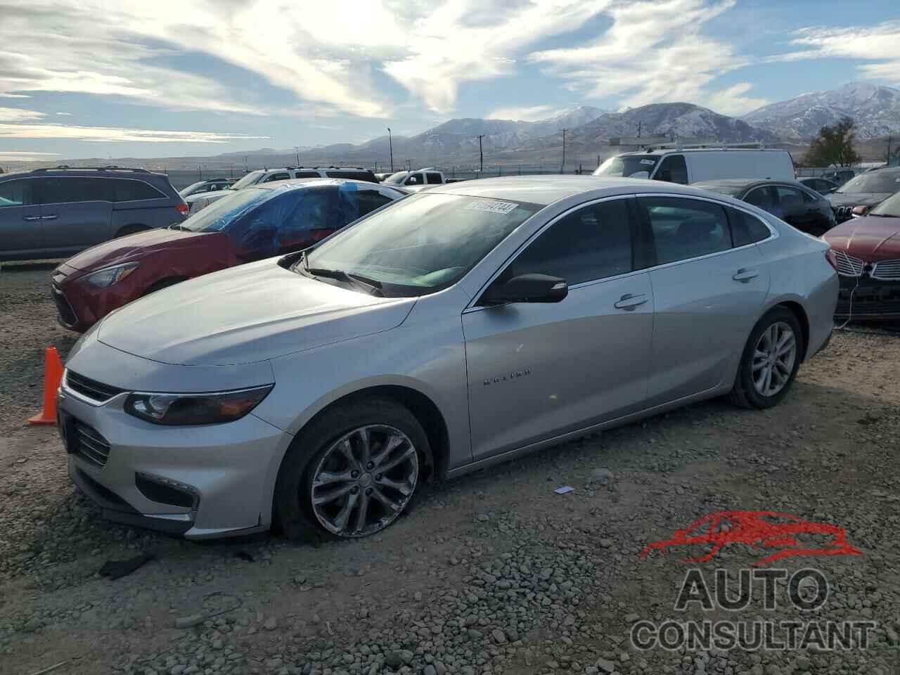 CHEVROLET MALIBU 2018 - 1G1ZD5ST8JF272058