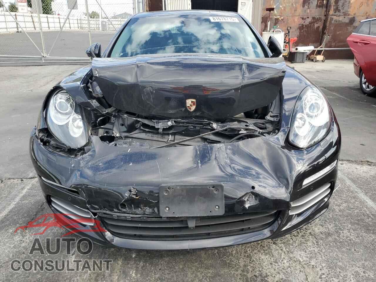 PORSCHE PANAMERA 2014 - WP0AA2A74EL010304