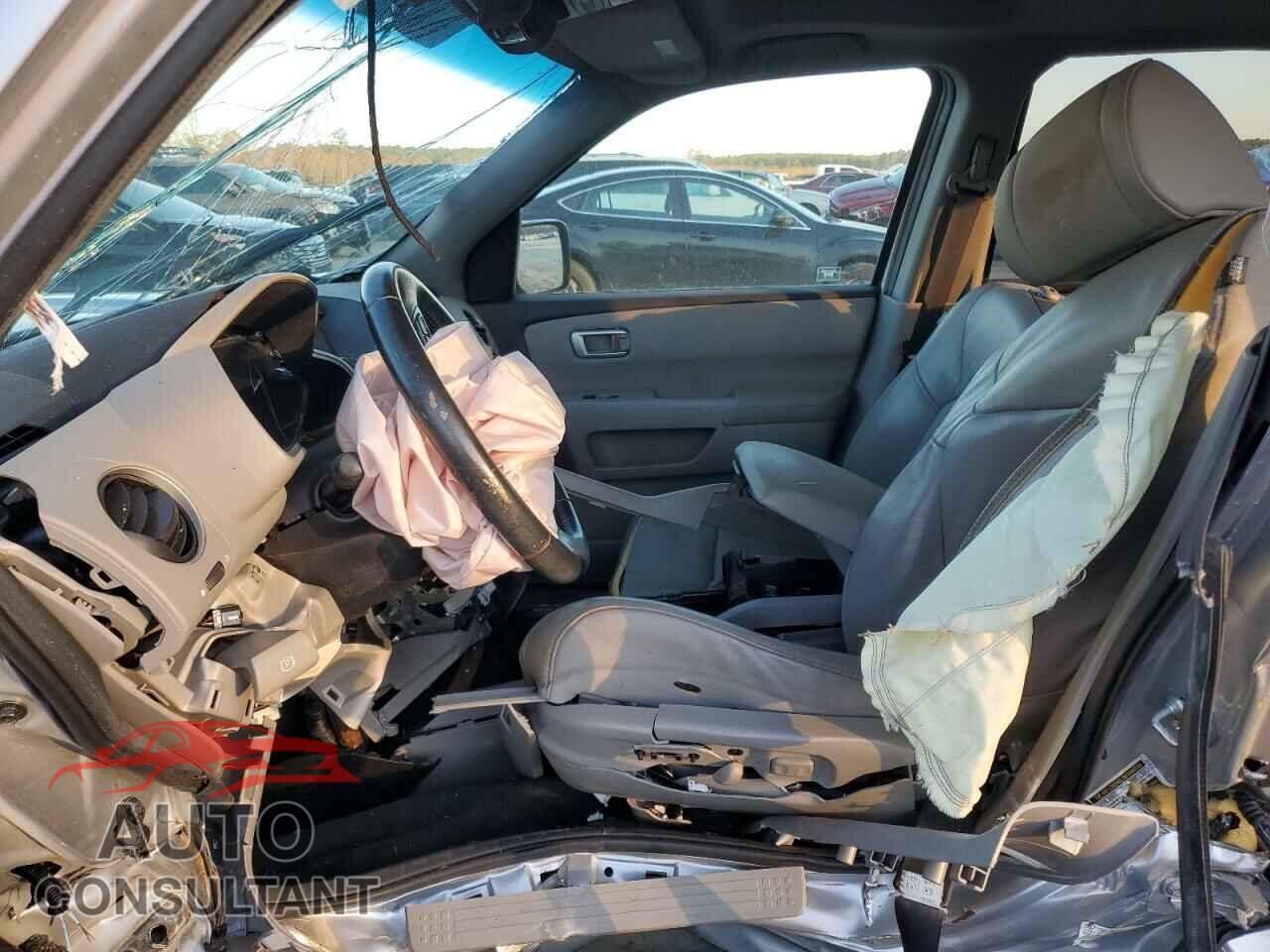 HONDA PILOT 2011 - 5FNYF3H58BB050913