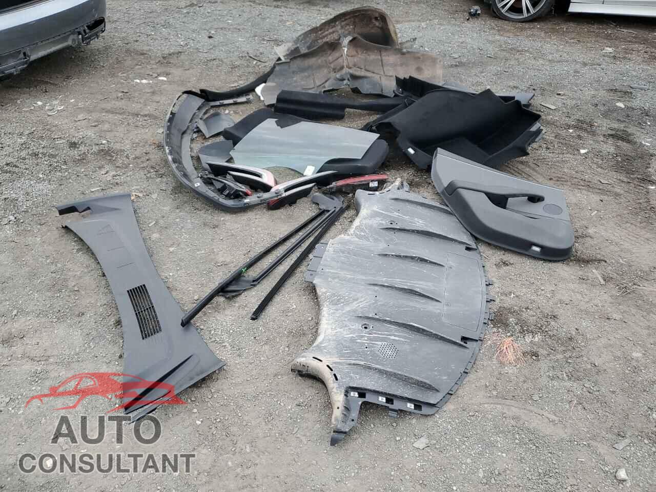 TESLA MODEL 3 2024 - 5YJ3E1EAXRF857690