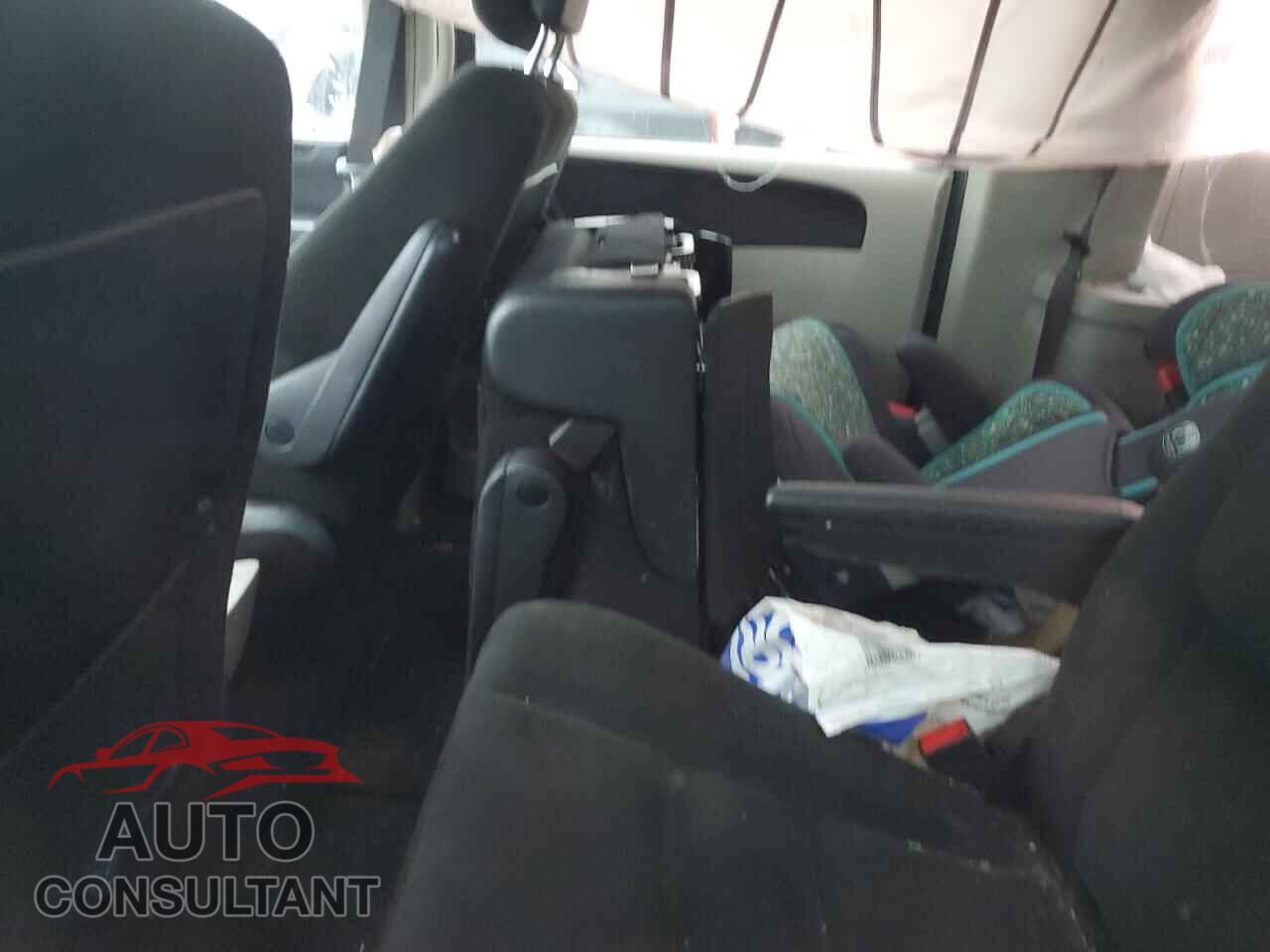 DODGE CARAVAN 2015 - 2C4RDGCG8FR592016