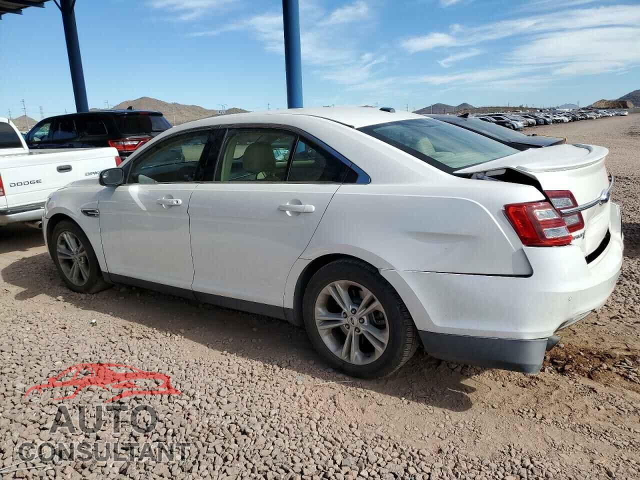 FORD TAURUS 2015 - 1FAHP2E92FG172960