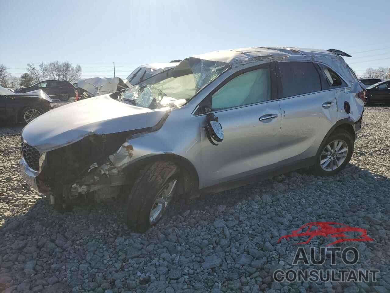 KIA SORENTO 2019 - 5XYPG4A33KG439927