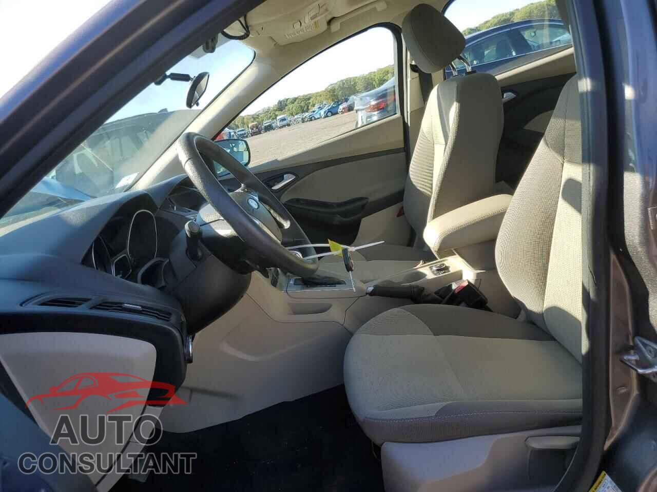 FORD FOCUS 2012 - 1FAHP3K2XCL269596