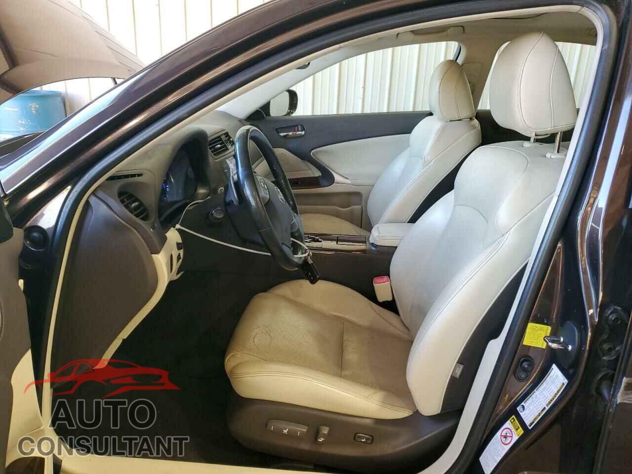 LEXUS IS 2012 - JTHCF5C26C5059260