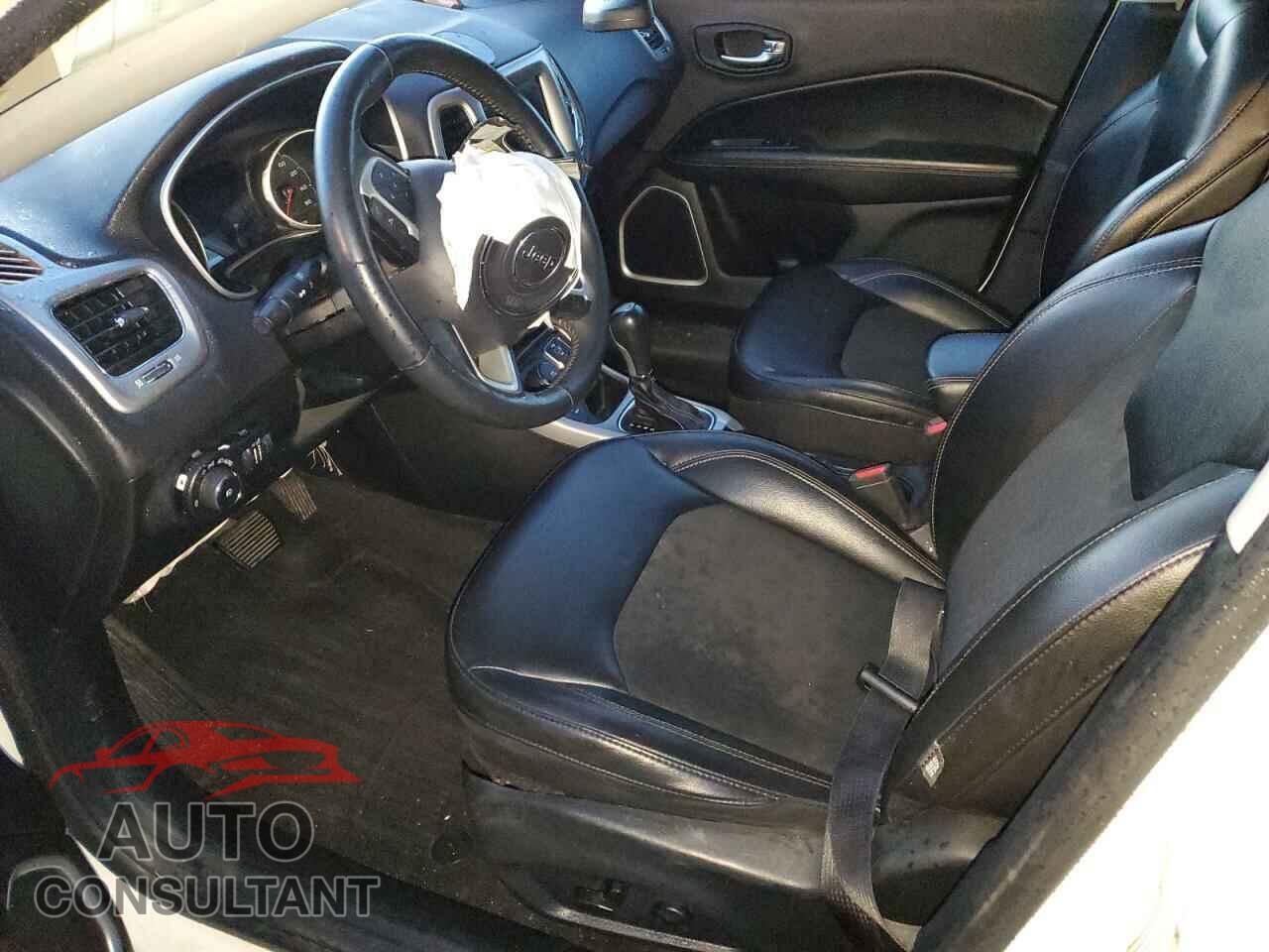 JEEP COMPASS 2018 - 3C4NJDBBXJT360177