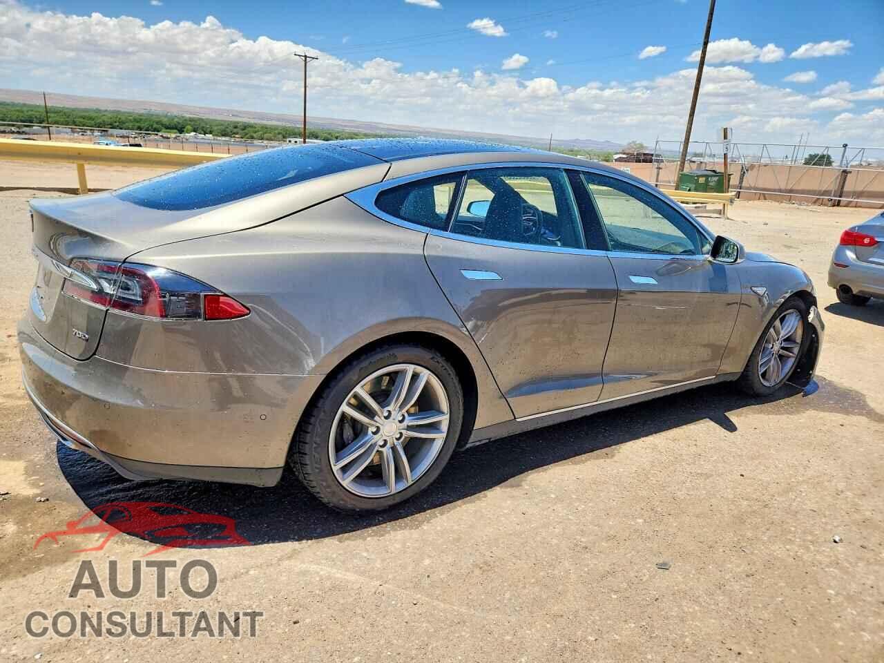 TESLA MODEL S 2015 - 5YJSA1S28FF091930