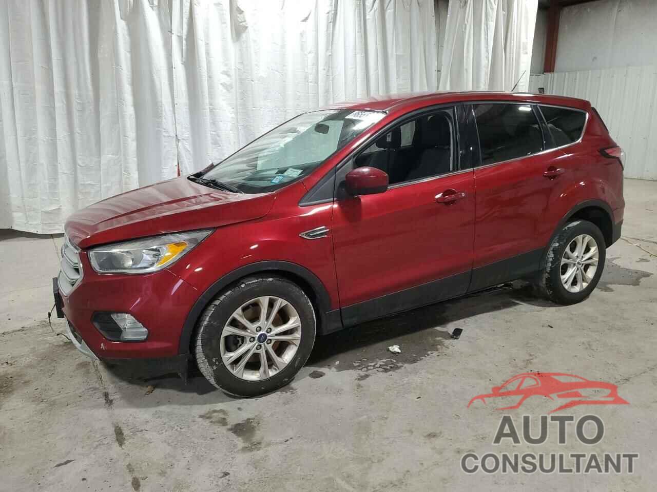 FORD ESCAPE 2017 - 1FMCU9GD1HUC17250