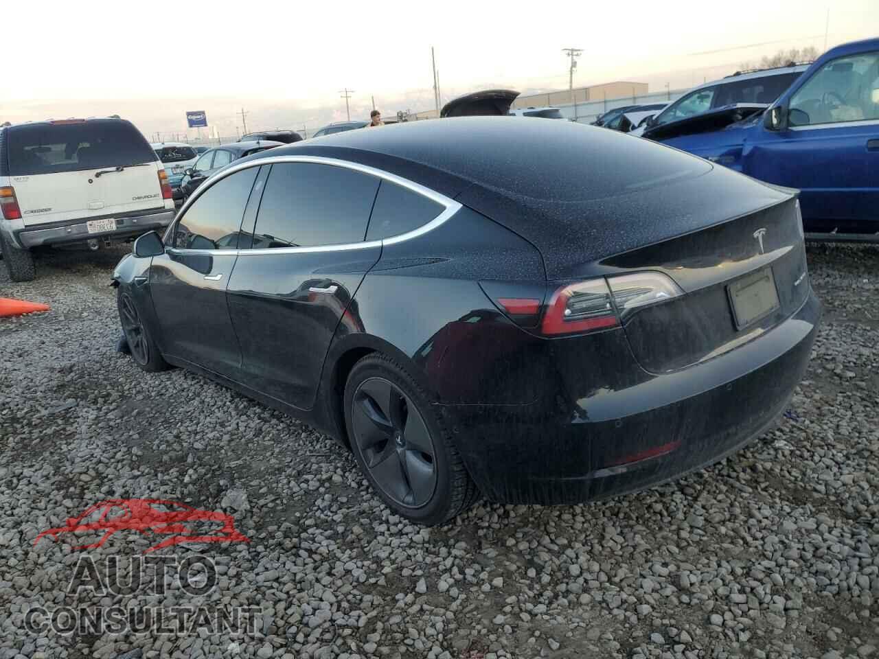 TESLA MODEL 3 2019 - 5YJ3E1EB0KF194838