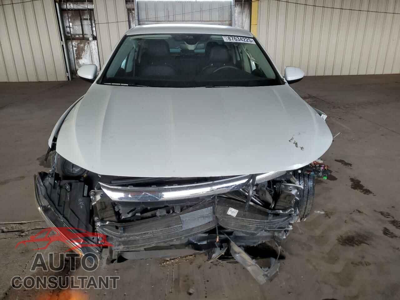 VOLKSWAGEN JETTA 2024 - 3VWEM7BUXRM007046