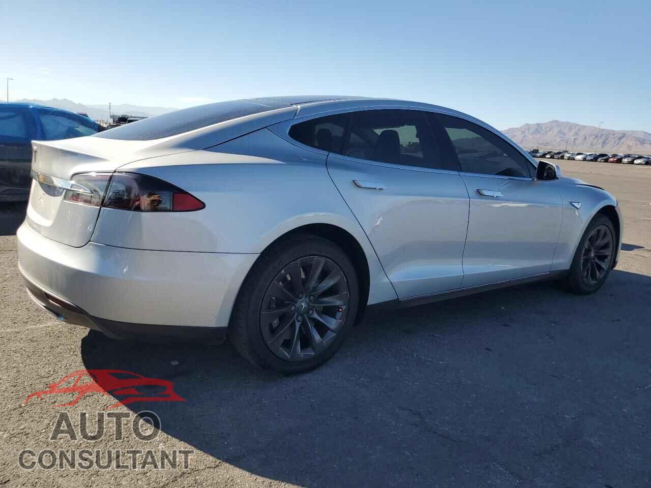 TESLA MODEL S 2013 - 5YJSA1CG2DFP09332