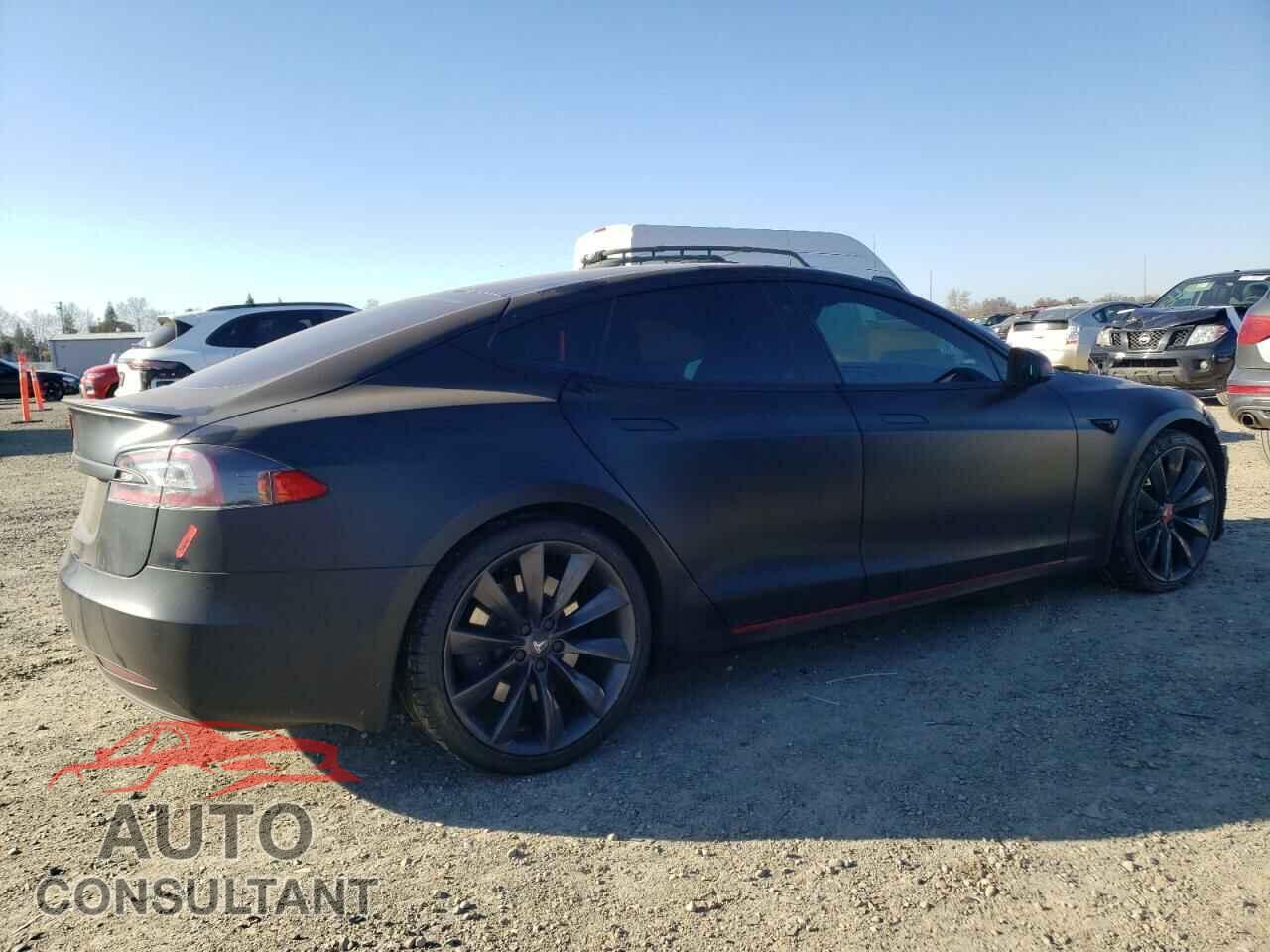 TESLA MODEL S 2017 - 5YJSA1E22HF192735