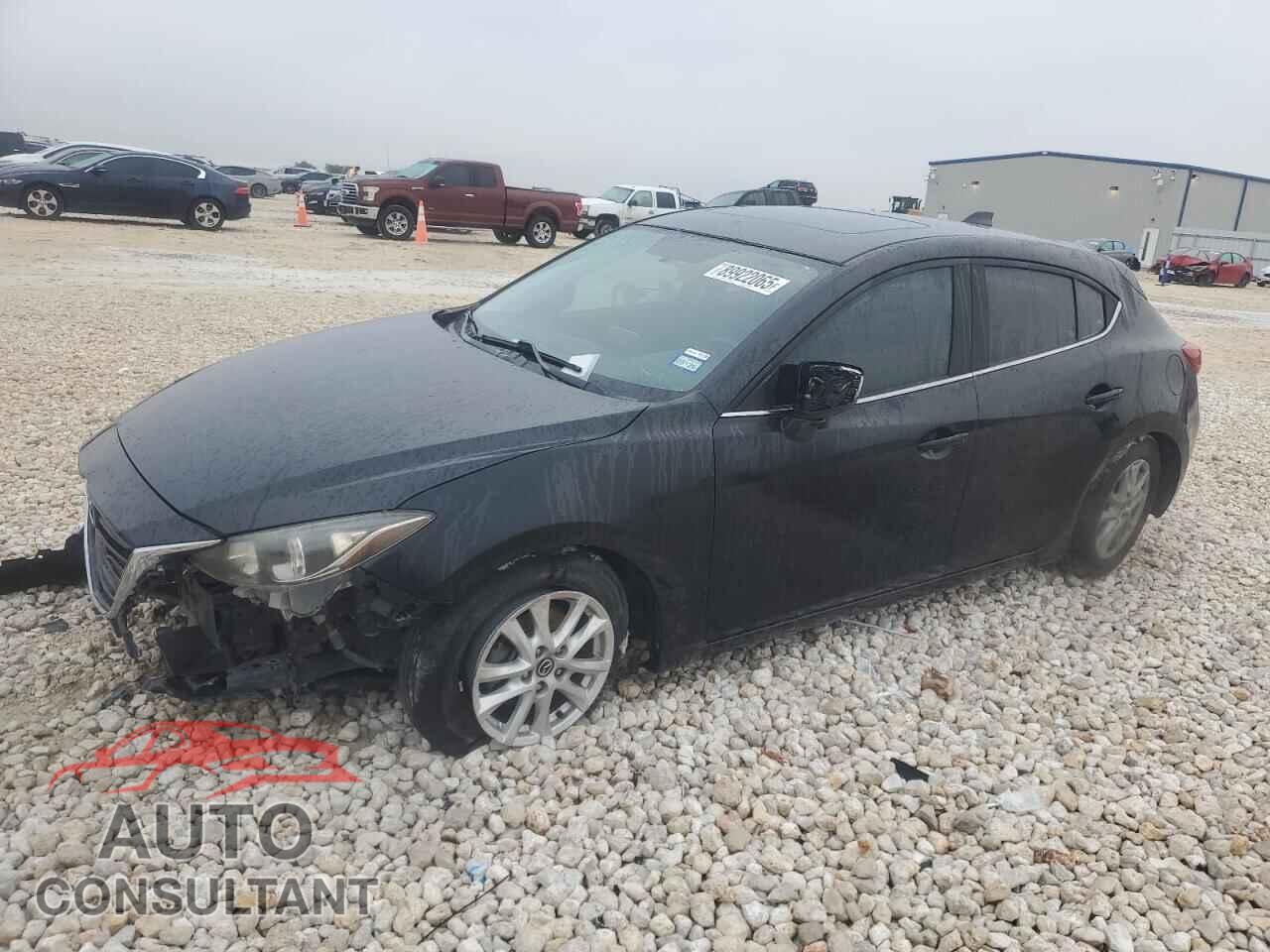 MAZDA 3 2014 - JM1BM1M78E1159912