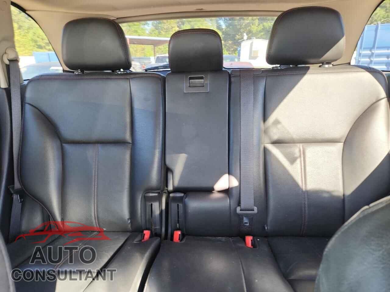 FORD EDGE 2011 - 2FMDK3JC2BBB26895