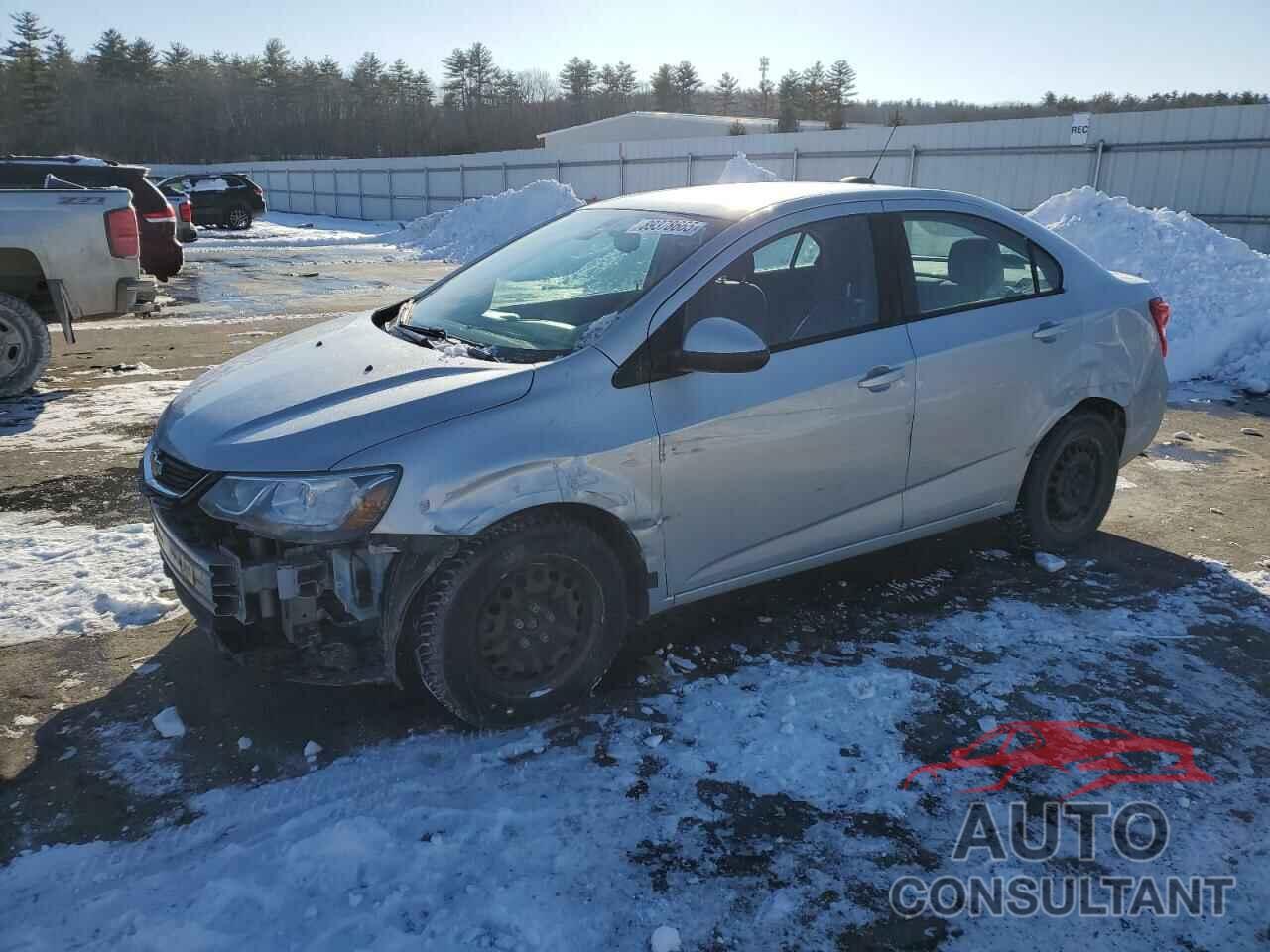 CHEVROLET SONIC 2018 - 1G1JB5SG9J4128682