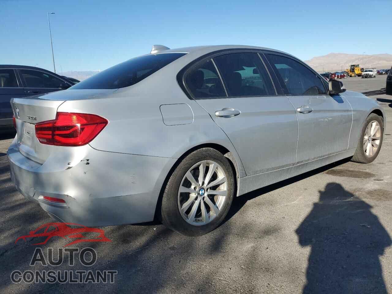 BMW 3 SERIES 2018 - WBA8E1G50JNU92011