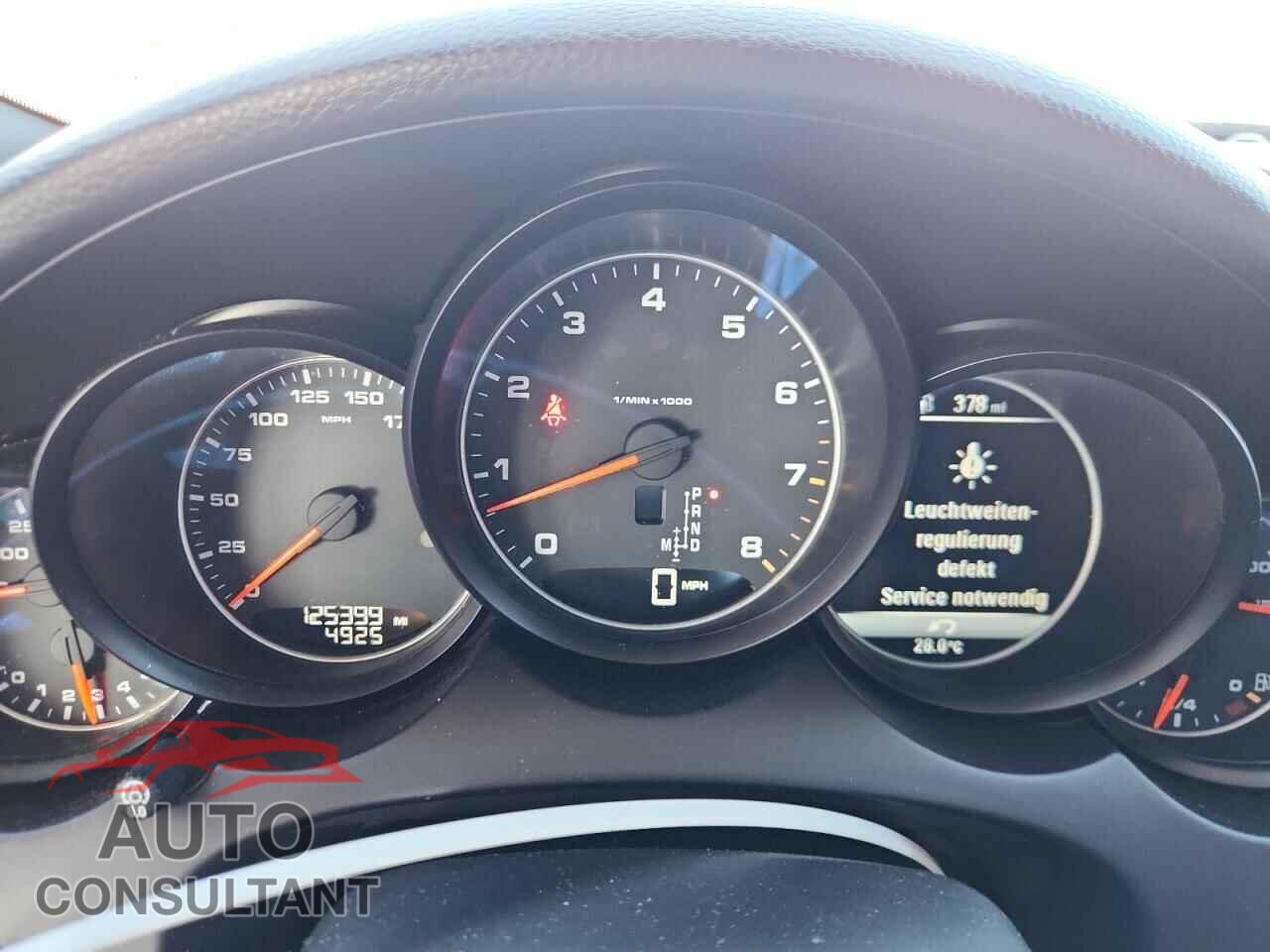 PORSCHE CAYENNE 2016 - WP1AA2A26GKA12129