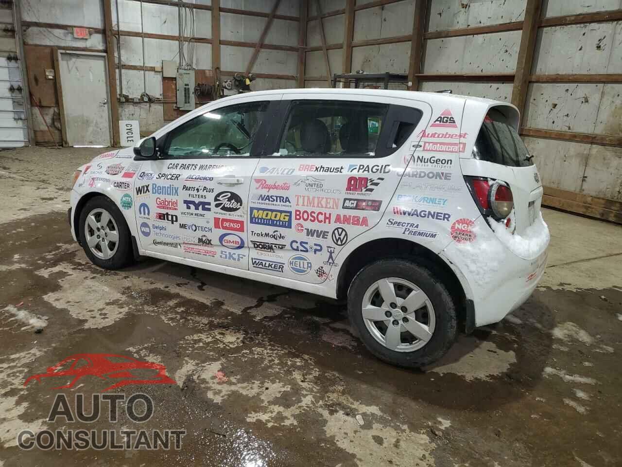 CHEVROLET SONIC 2014 - 1G1JA6SH8E4133489