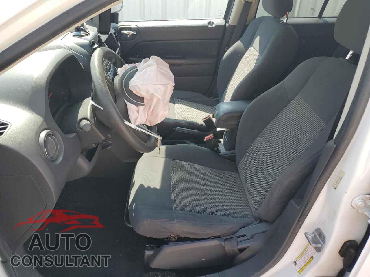 JEEP COMPASS 2011 - 1J4NT1FB5BD264915