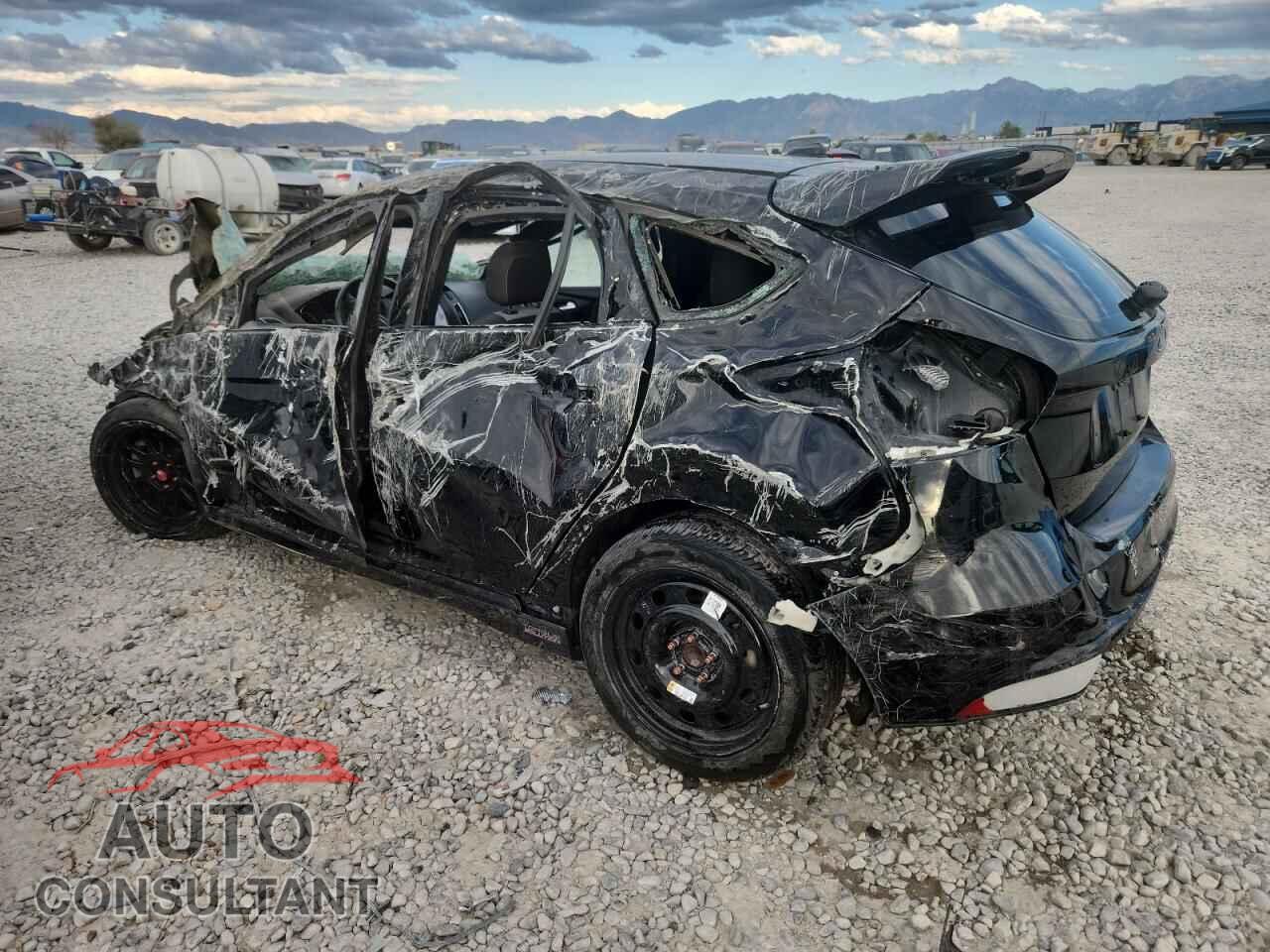 FORD FOCUS 2017 - 1FADP3L97HL319565