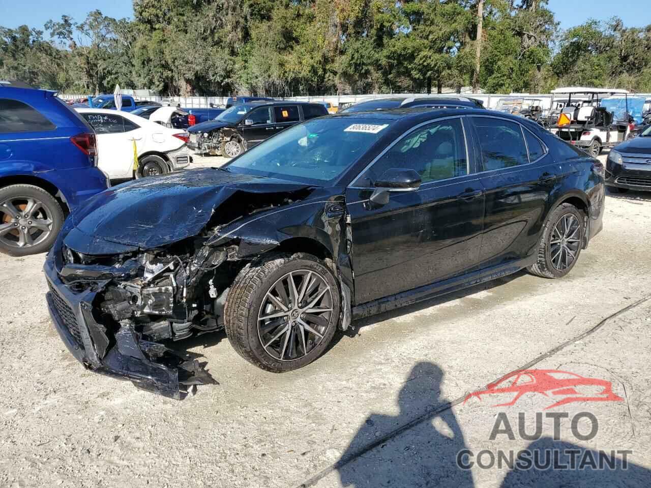 TOYOTA CAMRY 2021 - 4T1G11AKXMU577792