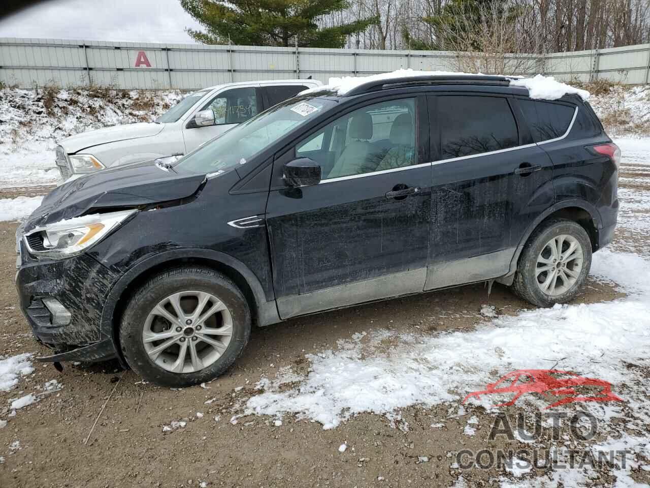 FORD ESCAPE 2017 - 1FMCU9G99HUB01600