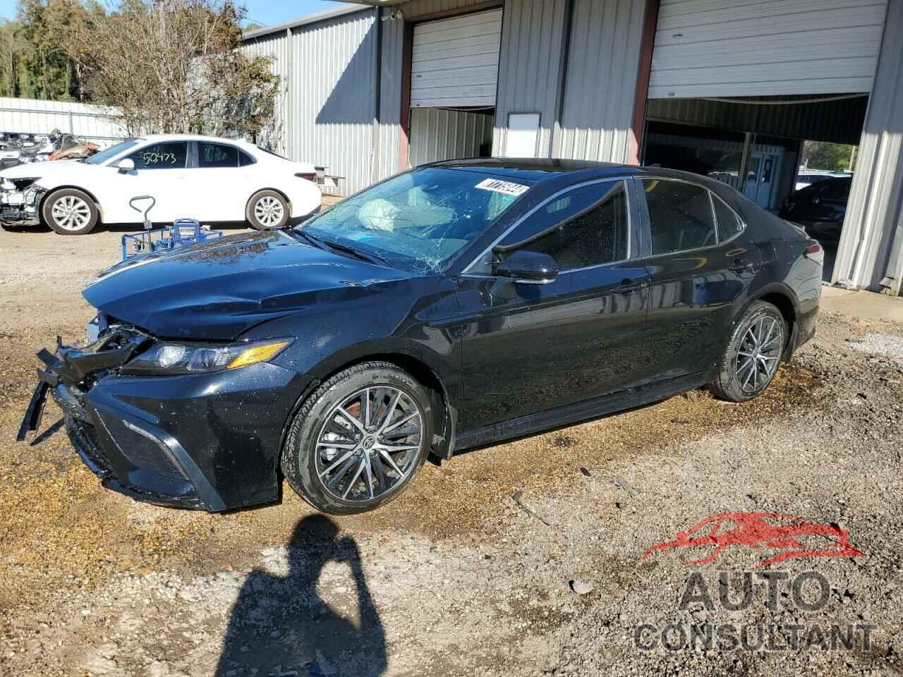TOYOTA CAMRY 2024 - 4T1T11AK8RU902638