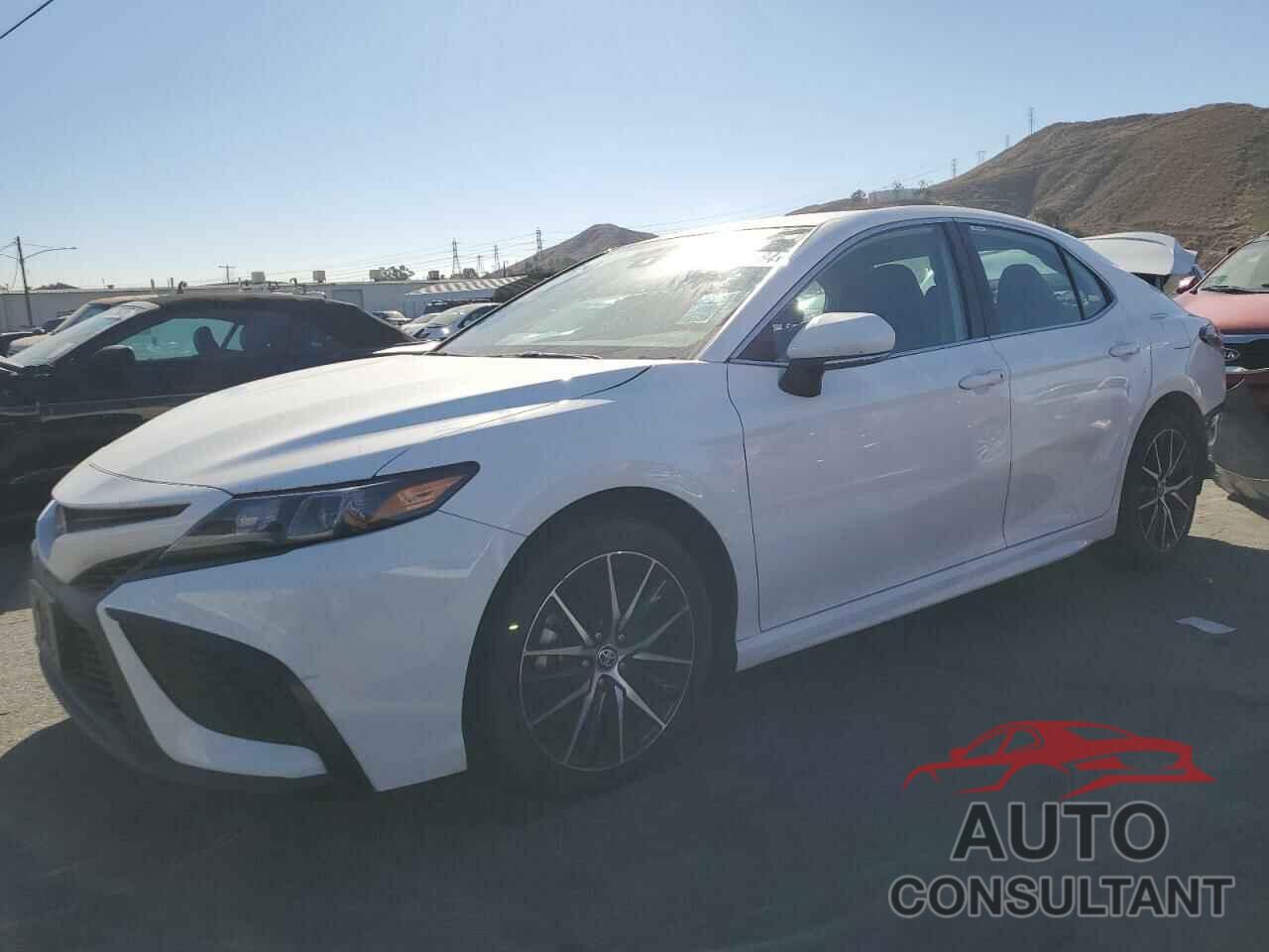 TOYOTA CAMRY 2023 - 4T1G11AK1PU180556