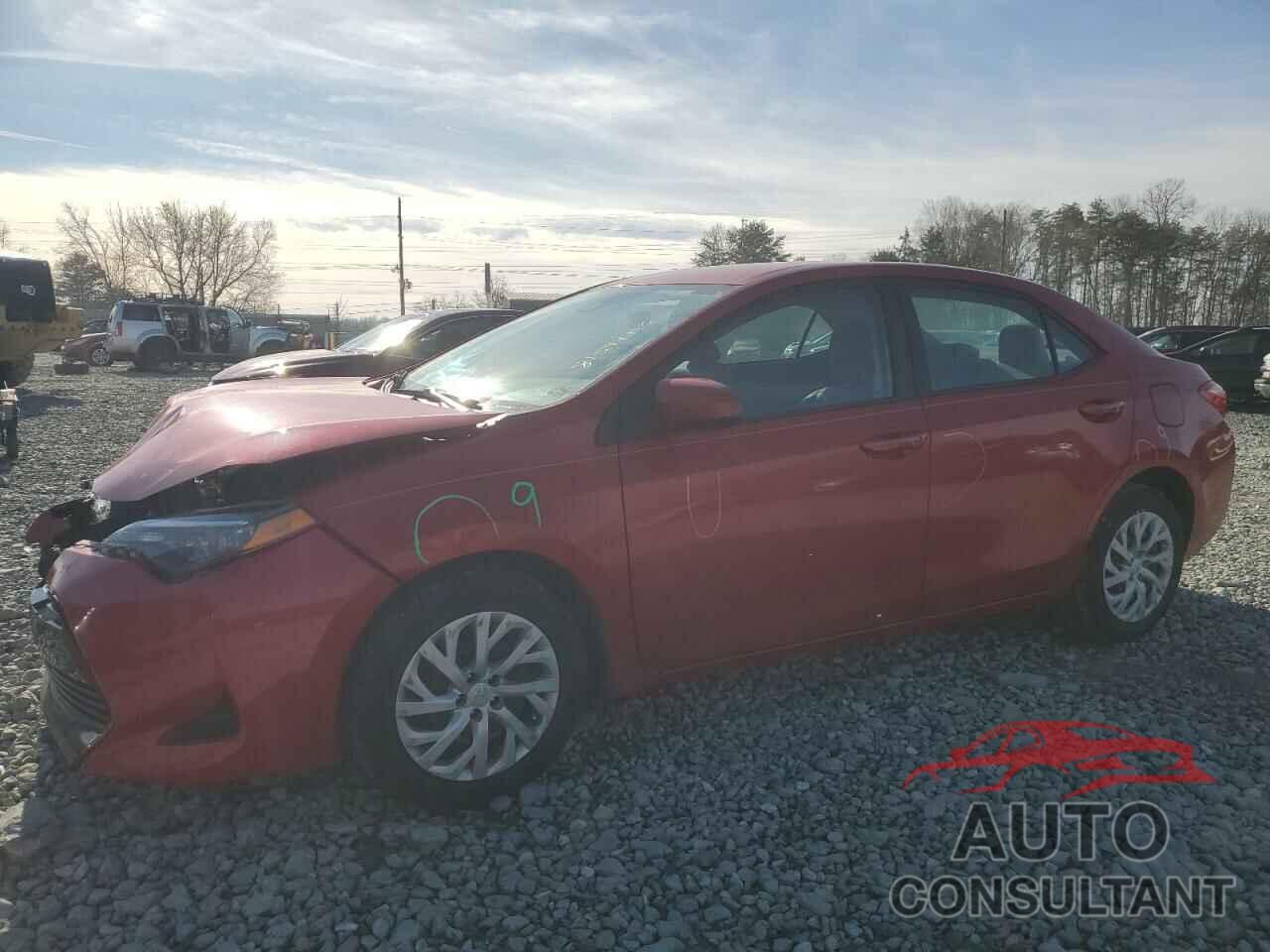 TOYOTA COROLLA 2018 - 5YFBURHE0JP761748