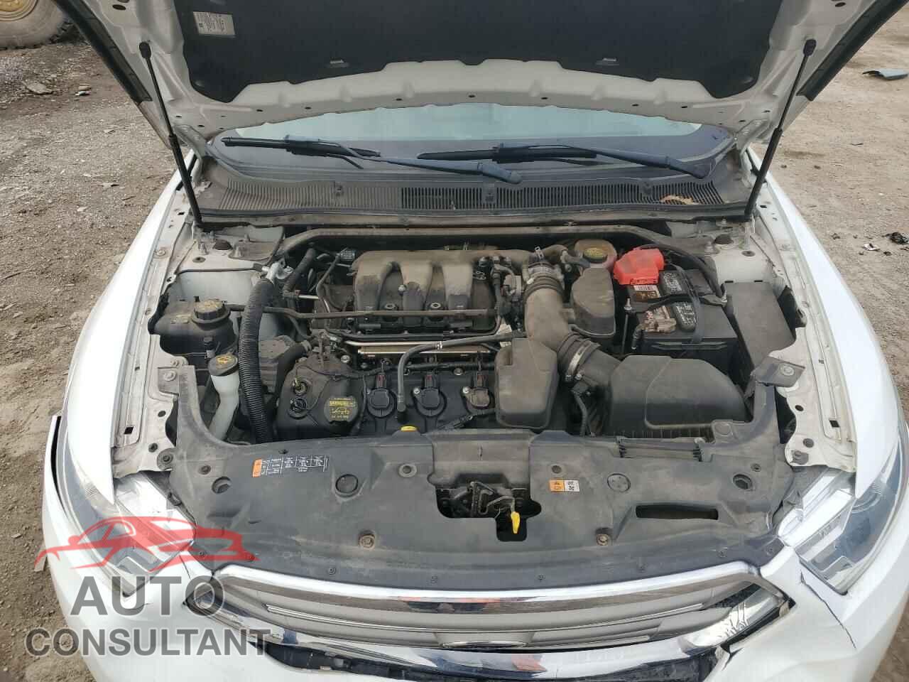 FORD TAURUS 2013 - 1FAHP2D82DG112862
