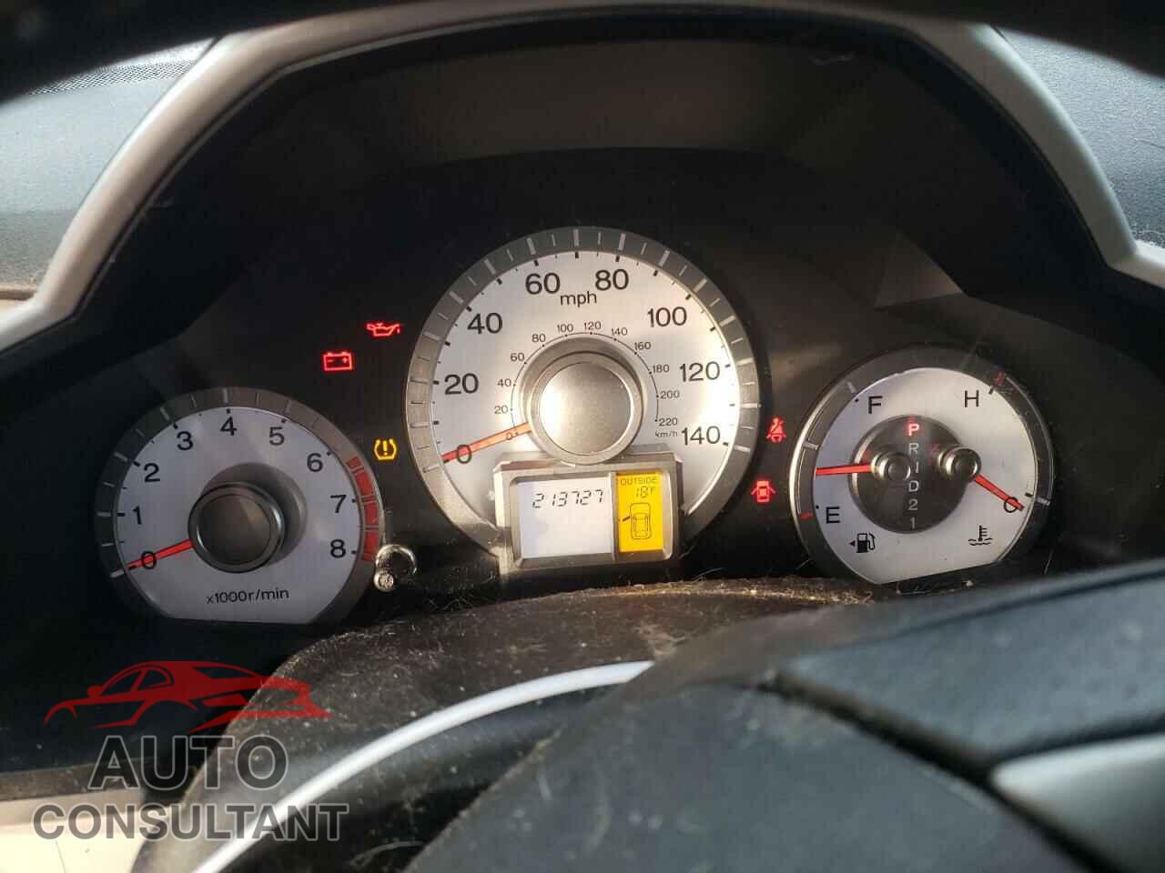 HONDA PILOT 2011 - 5FNYF4H68BB020177