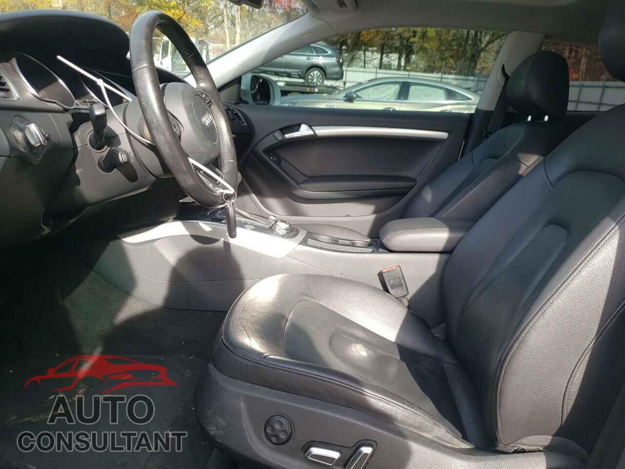 AUDI A5 2013 - WAULFAFR6DA069957