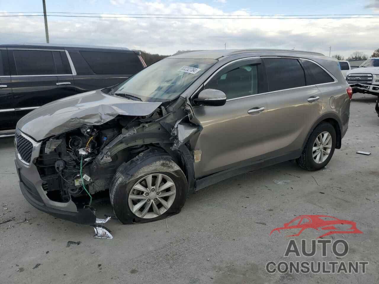 KIA SORENTO 2018 - 5XYPG4A37JG377821