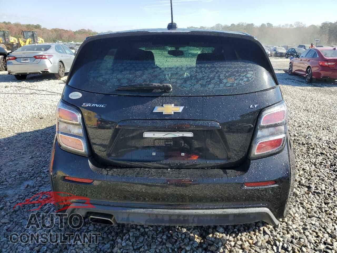 CHEVROLET SONIC 2017 - 1G1JD6SH9H4161944