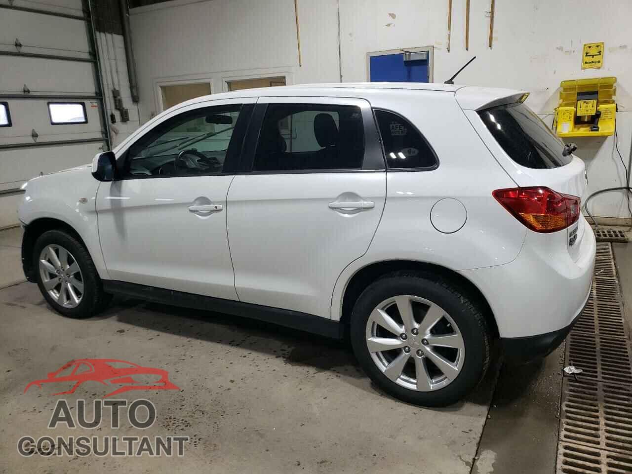 MITSUBISHI OUTLANDER 2015 - 4A4AR3AU7FE020036