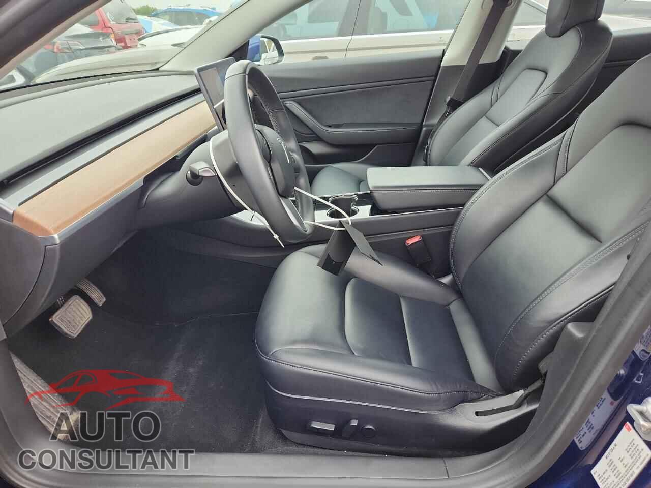 TESLA MODEL 3 2018 - 5YJ3E1EB2JF105172