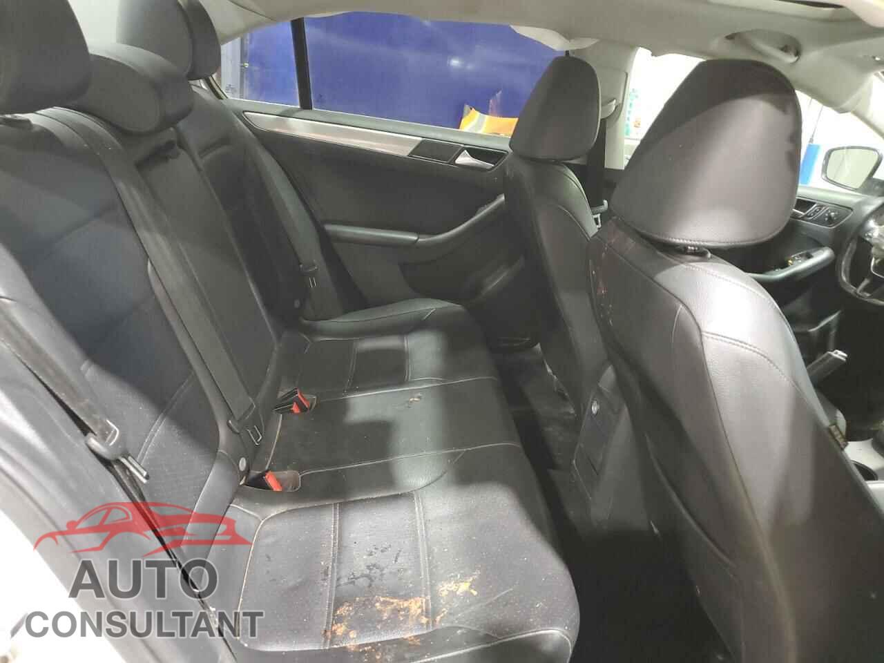 VOLKSWAGEN JETTA 2017 - 3VWB67AJ7HM399356