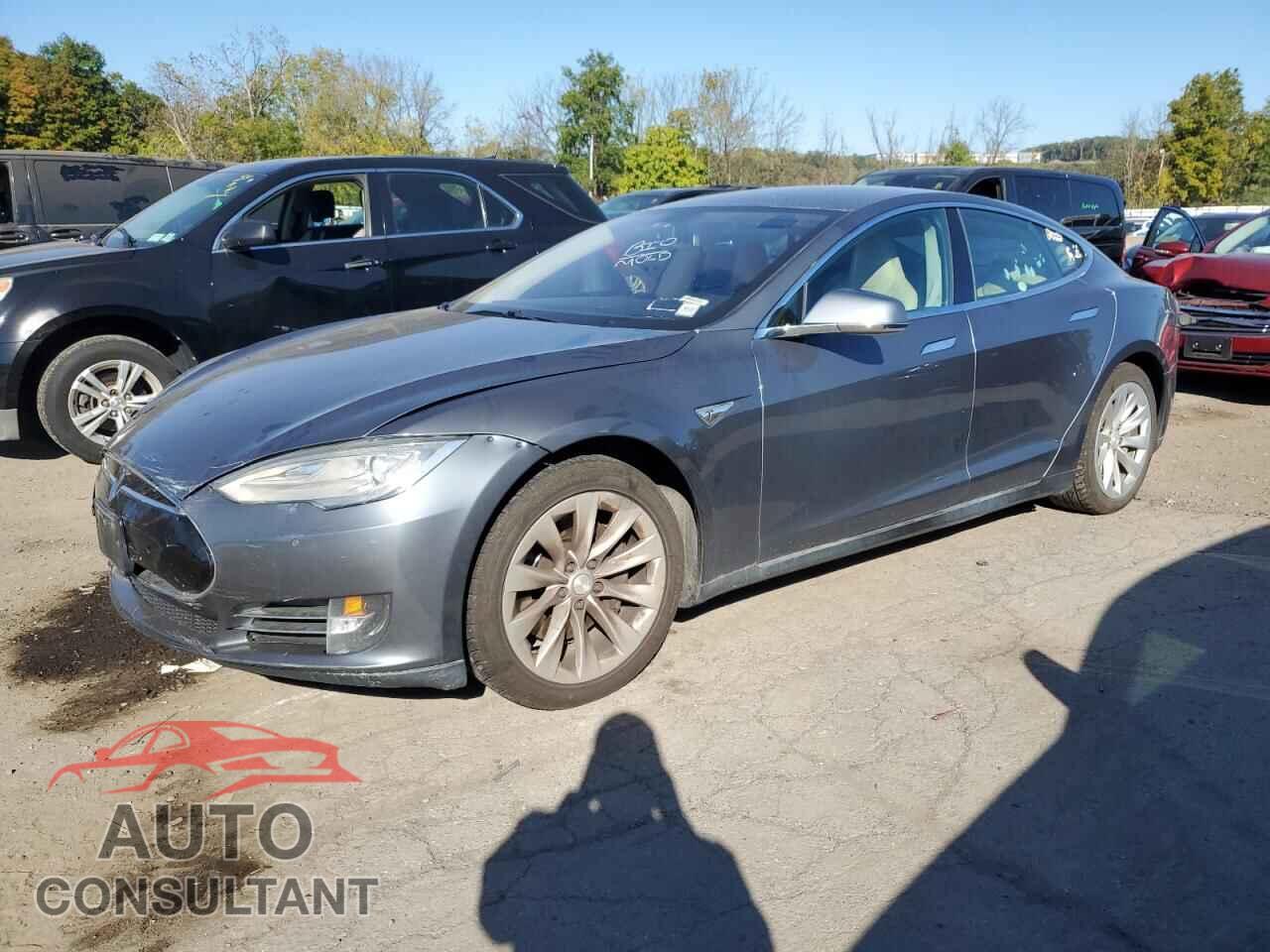 TESLA MODEL S 2013 - 5YJSA1CN2DFP22399