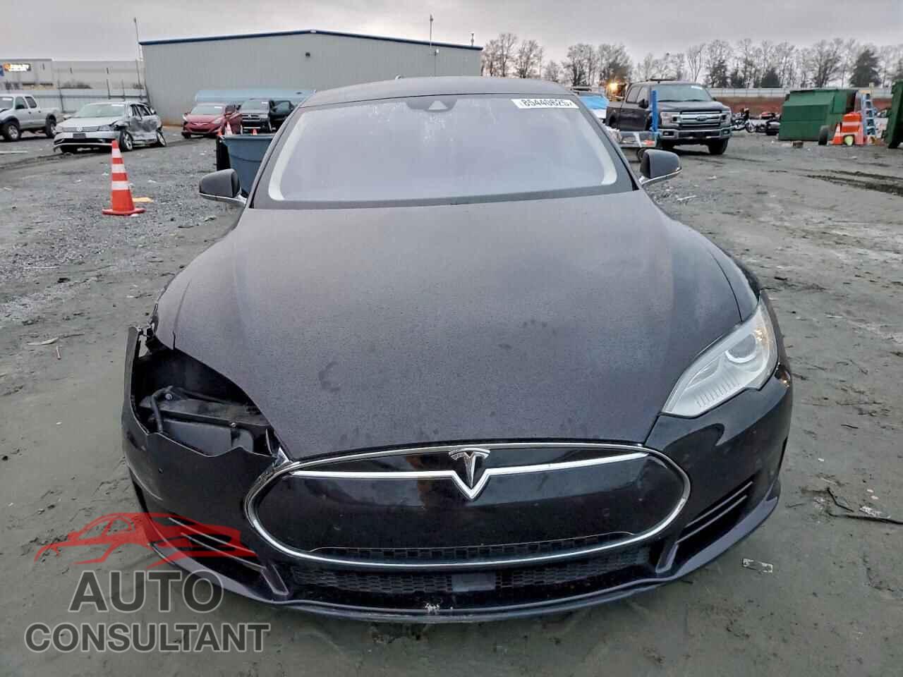 TESLA MODEL S 2015 - 5YJSA1S20FF082722