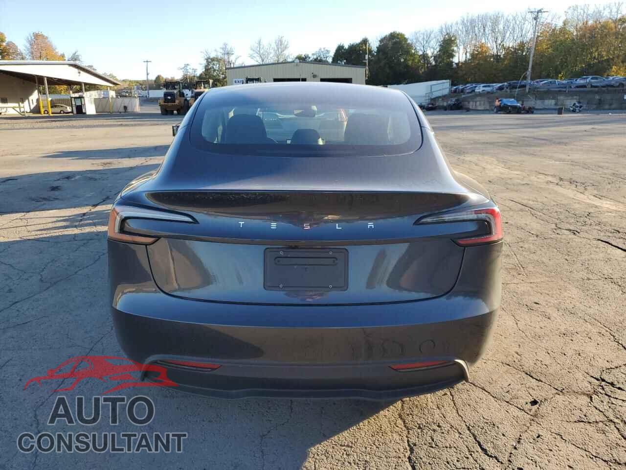 TESLA MODEL 3 2024 - 5YJ3E1EA4RF741577