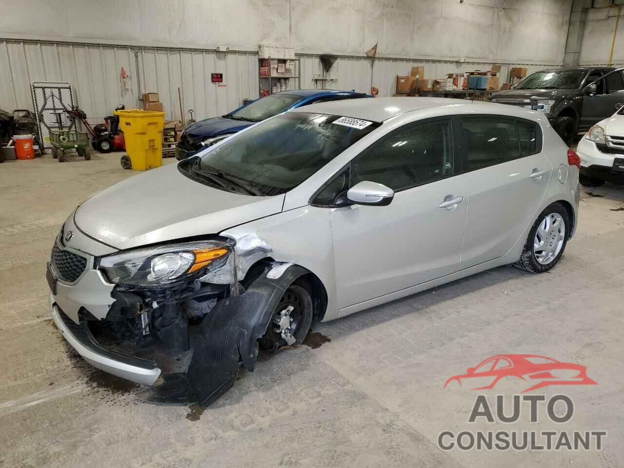 KIA FORTE 2016 - KNAFK5A8XG5545655