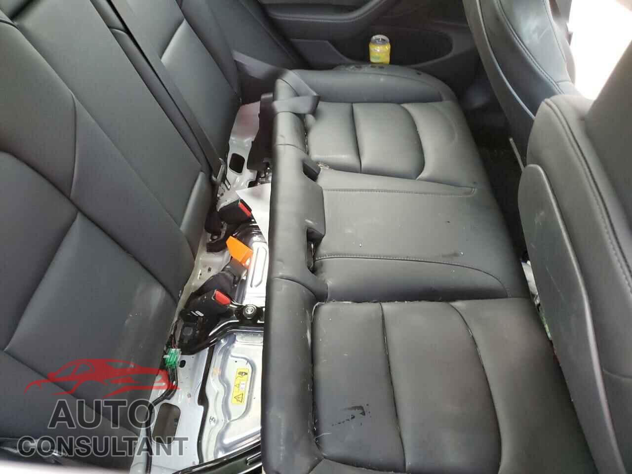 TESLA MODEL 3 2021 - 5YJ3E1EB0MF938991