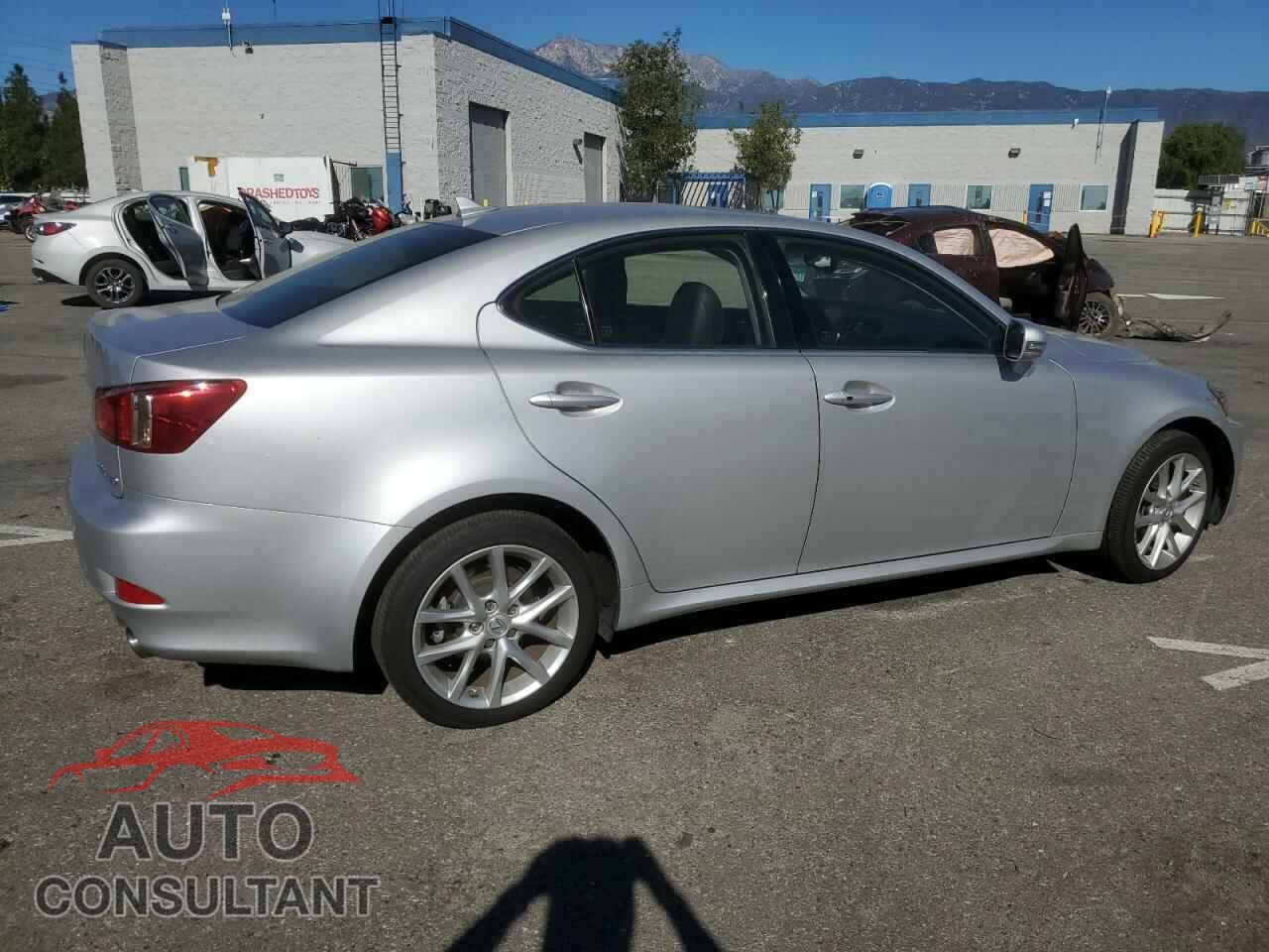 LEXUS IS 2013 - JTHCF5C23D5063932
