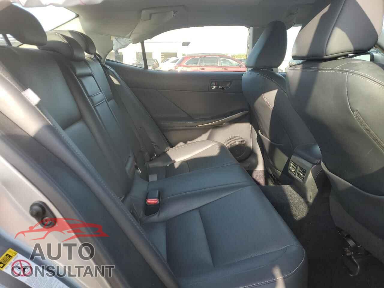 LEXUS IS 2014 - JTHCF1D25E5004566