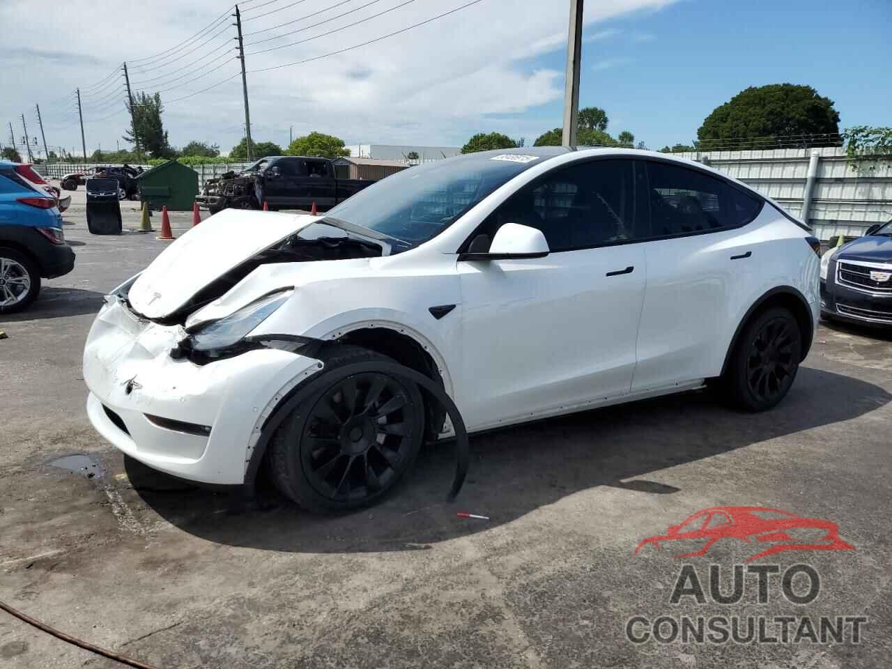 TESLA MODEL Y 2021 - 5YJYGDEE1MF190750