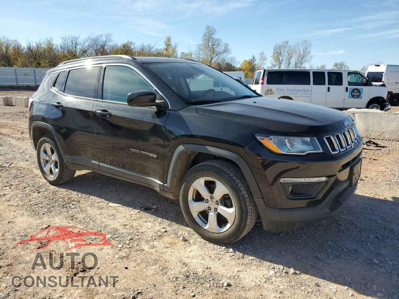 JEEP COMPASS 2018 - 3C4NJDBB4JT270748