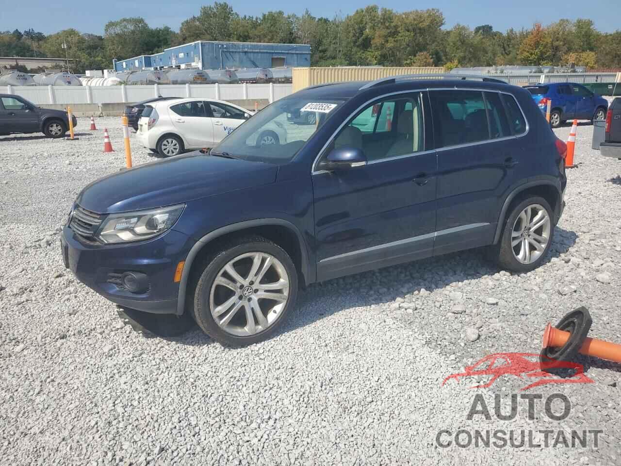 VOLKSWAGEN TIGUAN 2013 - WVGBV3AX2DW605210