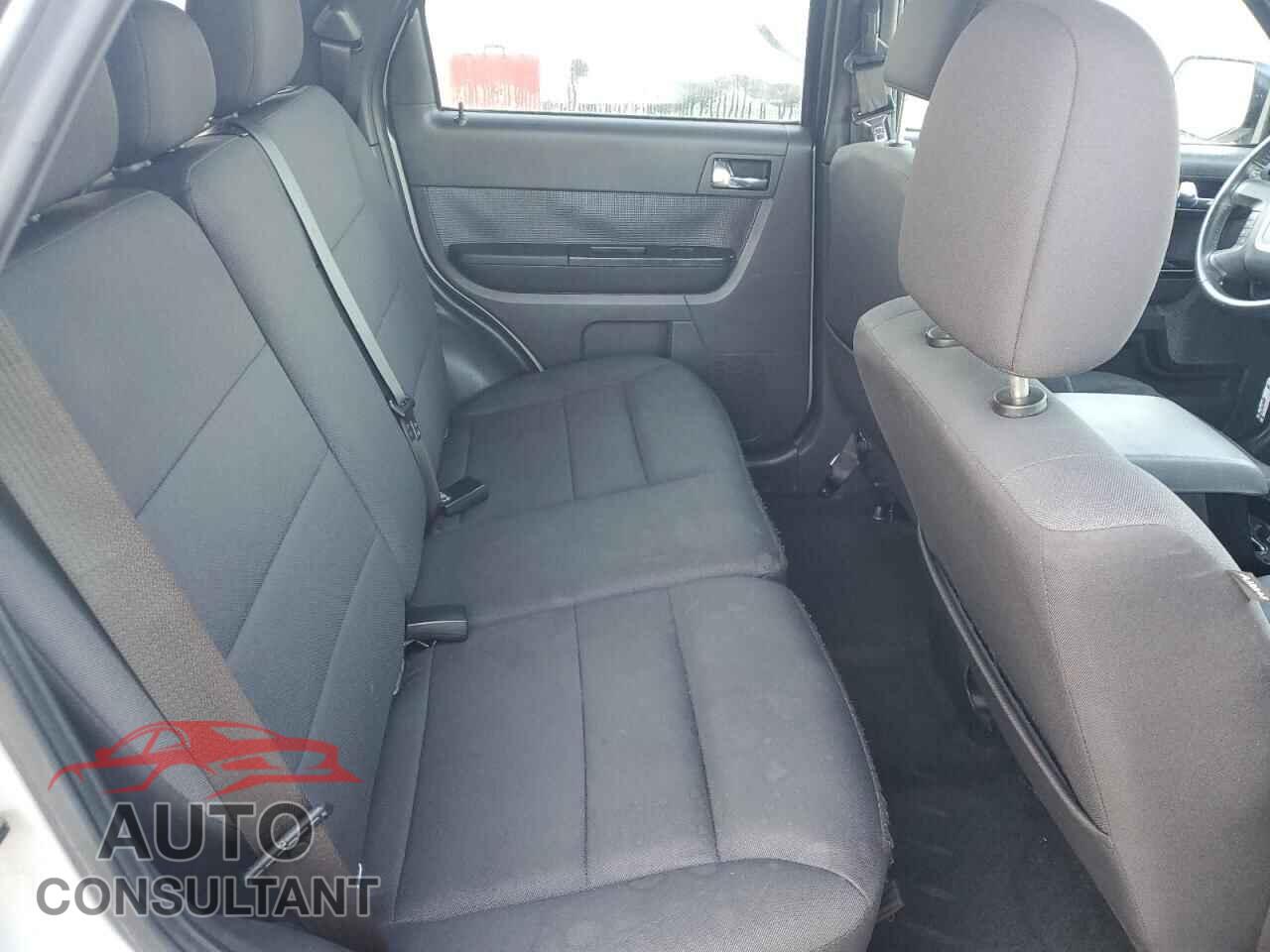 FORD ESCAPE 2011 - 1FMCU0DG4BKB19407