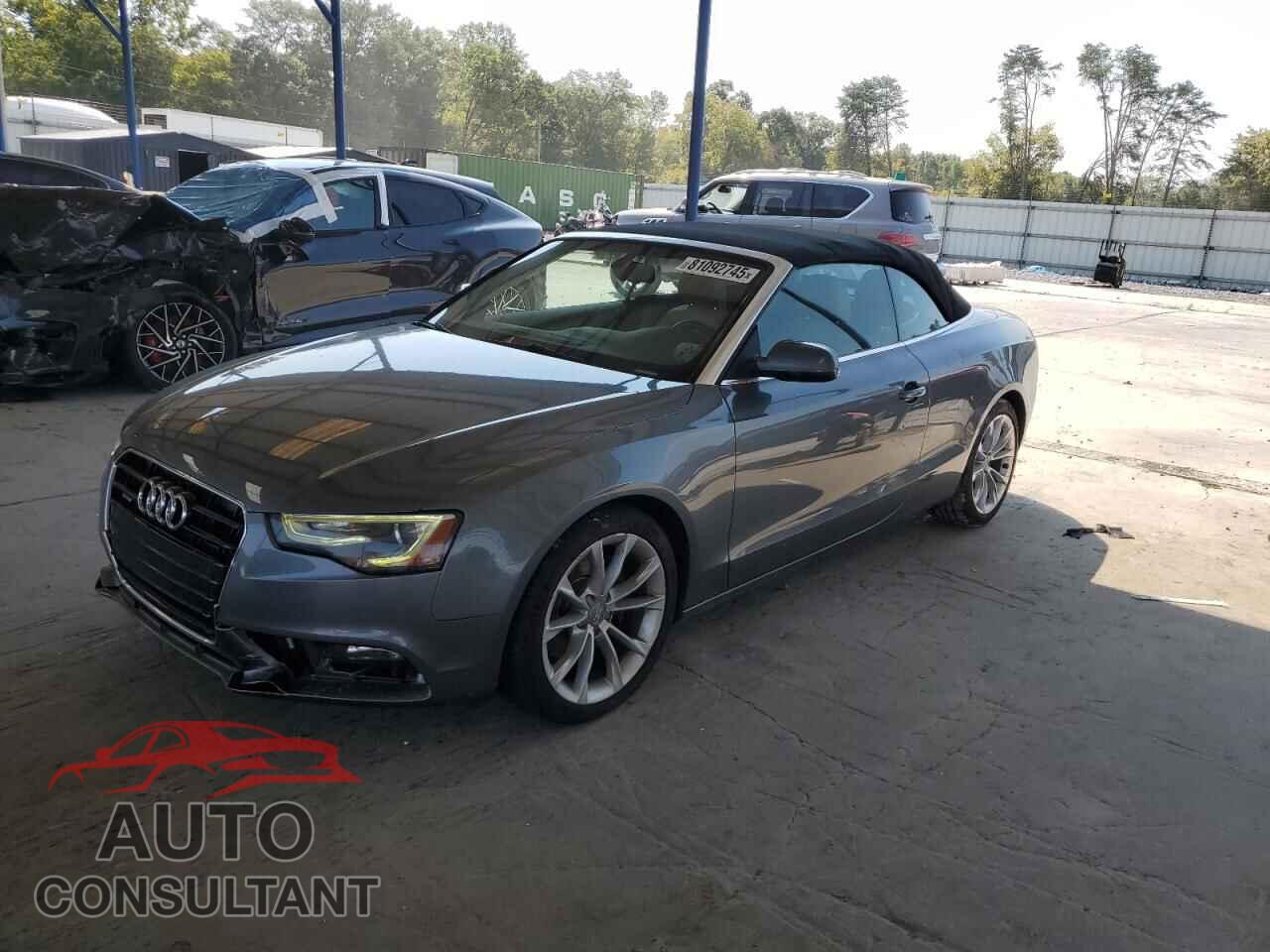 AUDI A5 2013 - WAULFAFH8DN000686